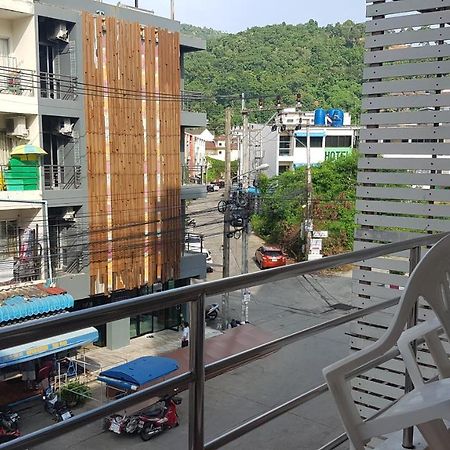 Sunshine Guesthouse Patong Exteriör bild