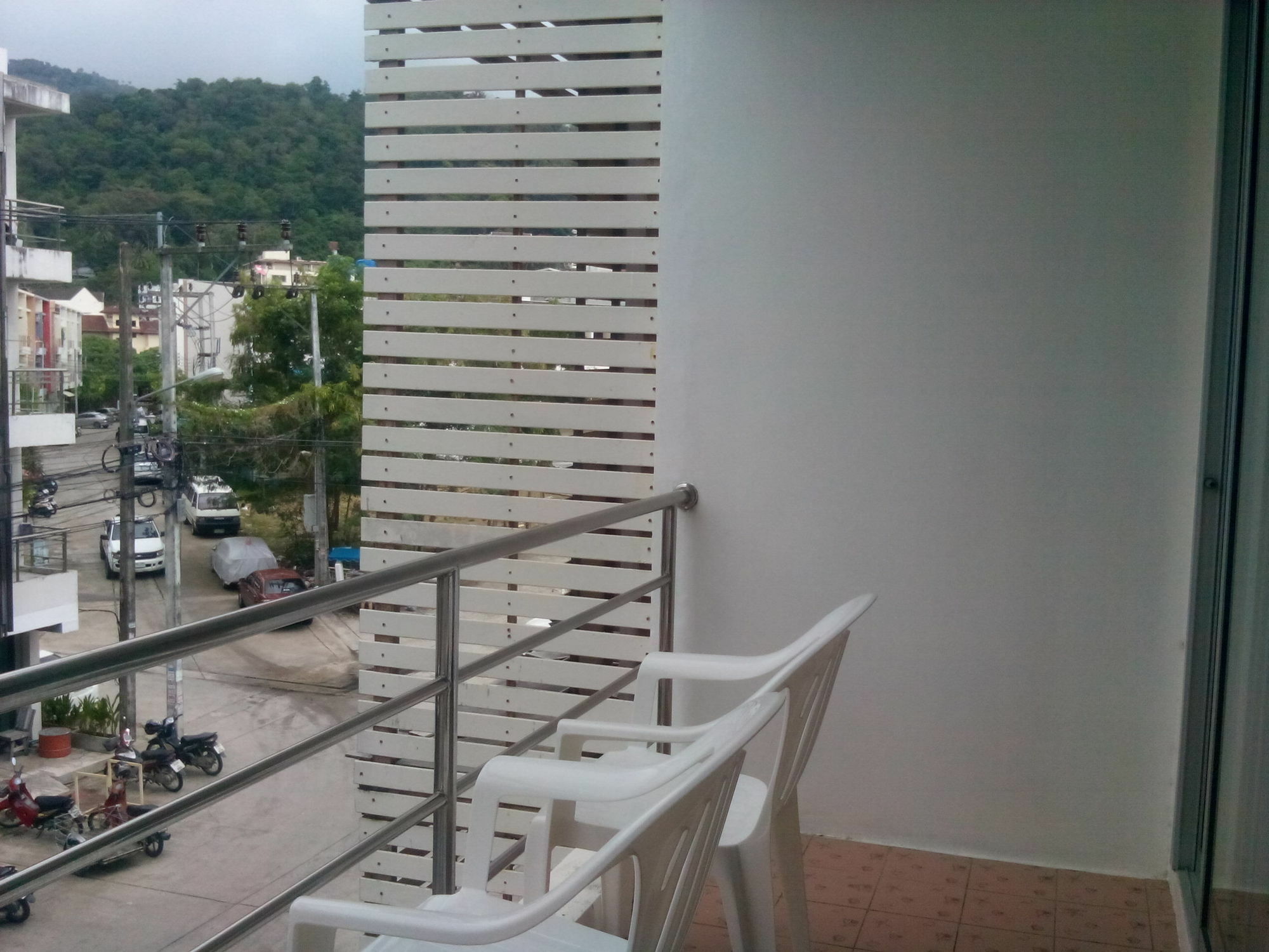 Sunshine Guesthouse Patong Exteriör bild