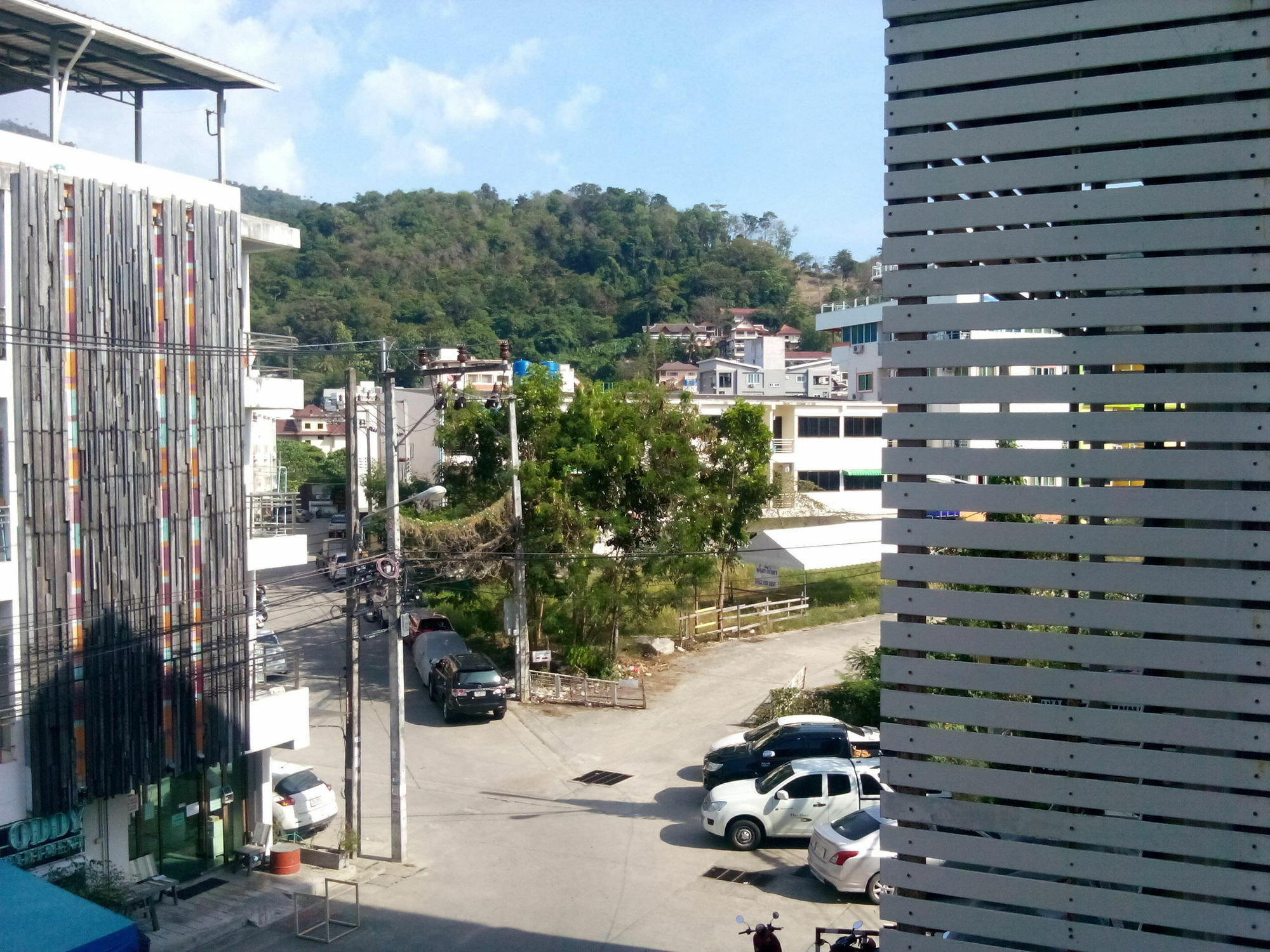 Sunshine Guesthouse Patong Exteriör bild